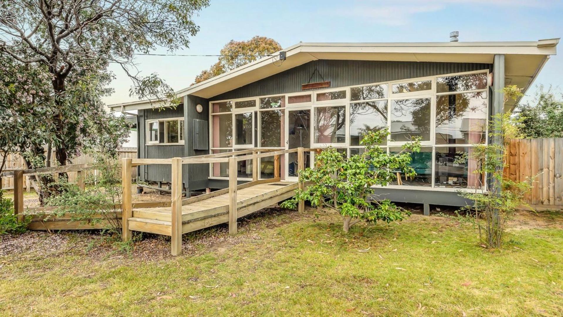 Вилла The Beach Shack St Leonards Экстерьер фото